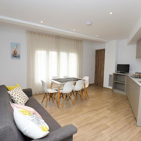 Apartaments Agneta- Timo Cambrils Buitenkant foto