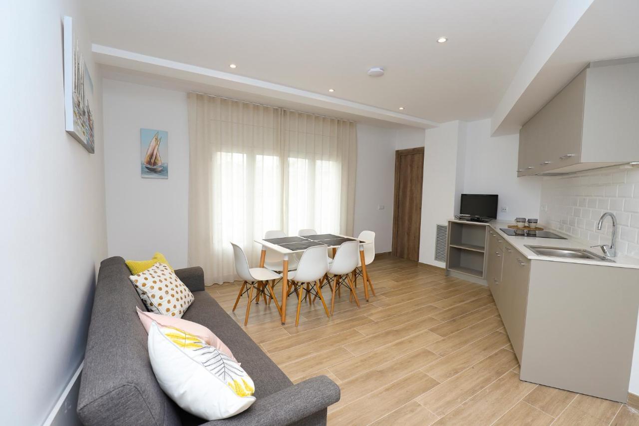 Apartaments Agneta- Timo Cambrils Buitenkant foto